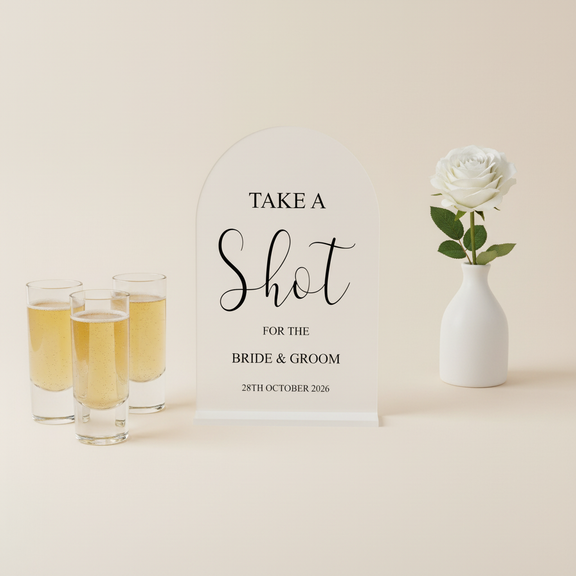 Take A Shot 2026 - Champagne till vänster